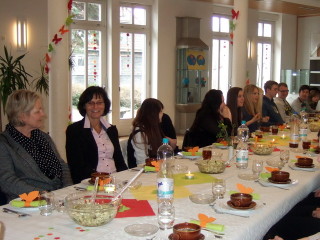 Frau Sachse, Frau Dr. Müller und alle anwesenden Lehrerinnen zeigten sich von der Klassenatmosphäre begeistert.